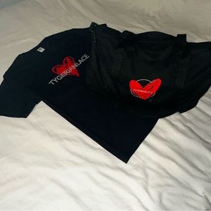 ♥️ Fruit of the Loom 100% Cotton Black T-Shirt Tee S + Matching Duffle Hand Bag